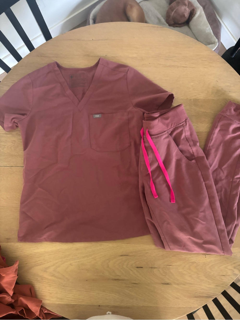 FIGS Women's V-Neck Scrub Top and Jogger Set in Dusty Rose